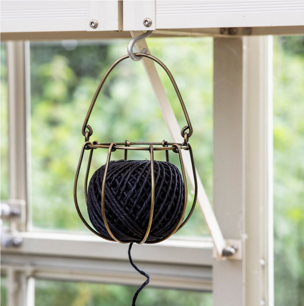 Wirework String Holder with String